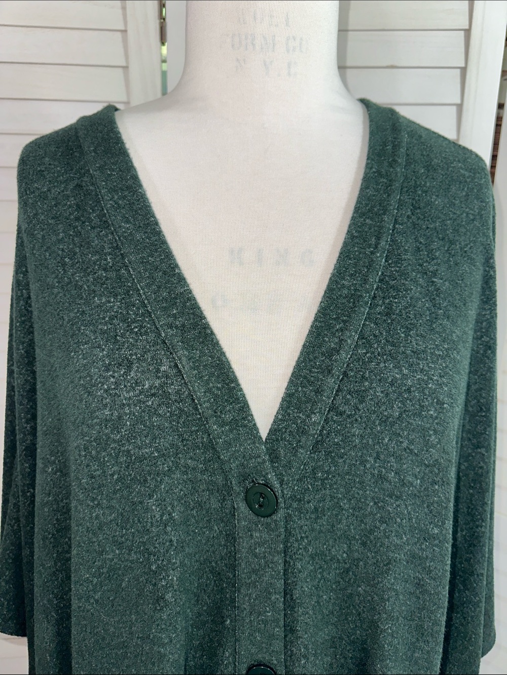 Susan Graver Lifestyle 3X Green Oversized Batwing Cardigan Button Front Pockets - Picture 5 of 13